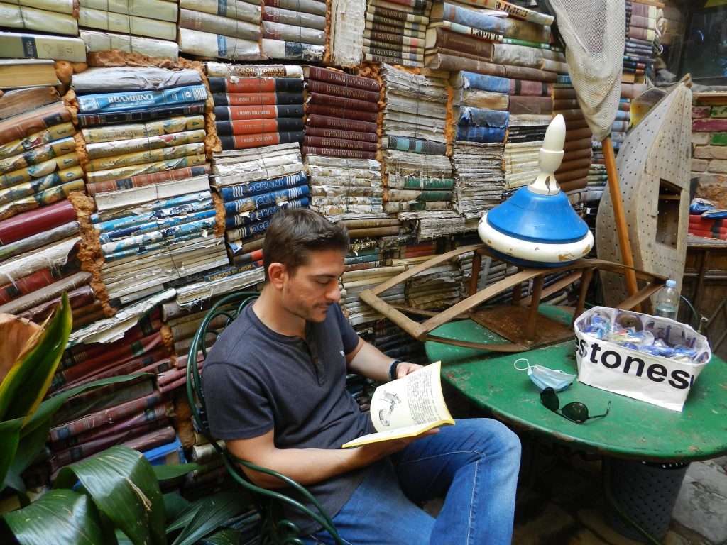 libreria acqua alta